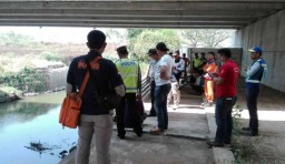Mayat Pria Ditemukan di Sungai Jembatan Tol Nganjuk-Madiun
