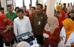 Menkes Terawan Ingin Puskesmas di Indonesia Gunakan Produk Anak Bangsa