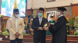 Hadiri Dies Natalis ke-40 UWK Surabaya, Begini Harapan Menko PMK