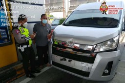 Sebabkan Kecelakaan Beruntun di Tol Sidoarjo, Mobil Hiace Sempat Kabur