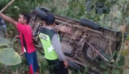 Mobil Pikap Terjun ke Jurang di Ponorogo, Penumpang Selamat