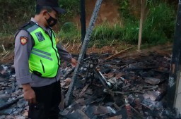 Rumah di Ponorogo Terbakar, Dua Motor dan Surat-surat Penting Hangus