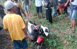 Motor Tersambar Kereta Api, Seorang Pelajar di Probolinggo Tewas