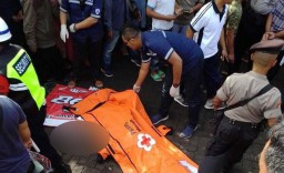 Motor Tersambar Kereta Api di Kota Malang, Kakak Beradik Tewas