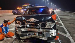 Tabrak Pembatas Jalan Tol Pandaan-Malang, Nissan Navara Ringsek