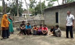 180 Orang Gila di Ponorogo Disembuhkan Keluarga ini