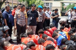 Terlibat Perampasan hingga Pemerasan, 152 Penjahat Surabaya Digulung