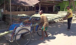 Bulan Agustus, Penjualan Bambu di Tulungagung Meningkat