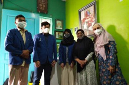 Pusat Kajian Halal ITS Dampingi Pelaku UMKM Peroleh Izin Usaha