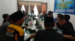 Tak Diijinkan Gelar Suran Agung, Puluhan Pesilat dari PSHW Wadul Dewan