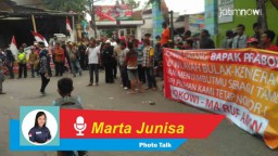 Photo Talk: Prabowo Disambut Pro Jokowi