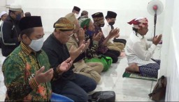 Machfud Arifin Salat di Langgar Gipo, Ketua IKSA Ingat Sosok Soekarno