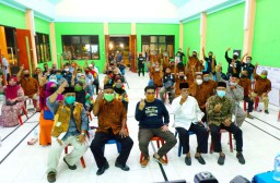 Machfud Arifin Siap Hidupkan Perekonomian Warga di Eks Lokalisasi