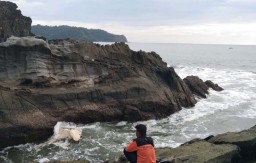 Tiga Pemancing Terseret Ombak di Pantai Ponco Moyo Banyuwangi