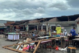 Pasar dan Rumah Warga di Sidoarjo Porak-poranda Disapu Puting Beliung