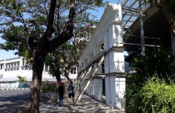 Ini Keluhan Pejalan Kaki di Cagar Budaya Depan Tunjungan Plaza