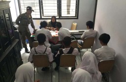 Pelajar Bolos Tidur di Tempat Nongkrong Terjaring Razia