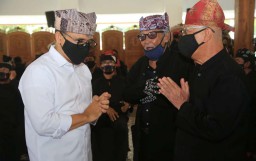 Bupati Anas Lantik Dewan Kesenian Blambangan Periode 2018-2023