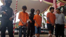Sopir Grab Mojokerto Ditikam, Tiga Pelaku Ditangkap