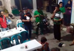 Remaja Pencuri Dua HP di Surabaya Babak Belur Dihajar Warga