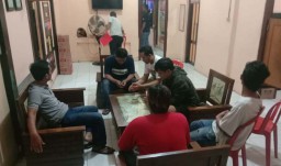 Mabuk Arak Jowo, Seorang Pria di Ngawi Hajar Tetangga