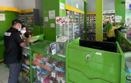 Pantau Penjualan Obat Covid-19 di Surabaya, Polisi Cek Apotek dan Patroli Siber