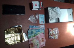 Rumah Pengedar Pil Koplo di Malang Digerebek