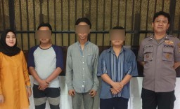 Gerebek Rumah Pengedar di Surabaya, Sita 12 Paket Sabu Siap Edar