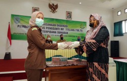 Terpidana Korupsi GIC Kota Probolinggo Serahkan Uang Kerugian Negara