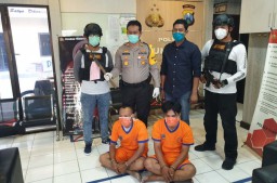 Jukir di Surabaya Dikeroyok 4 Orang, Kepala Dikepruk Lempengan Besi