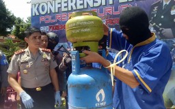 Polisi Bongkar Praktik Pengoplosan Elpiji Bersubsidi di Pasuruan