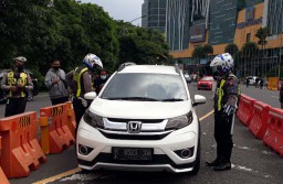 Penyekatan di Pintu Masuk Kota Surabaya Diperpanjang hingga 31 Mei 2021