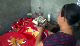 Perajin Bendera dan Umbul-umbul Tulungagung Mulai Kebanjiran Pesanan