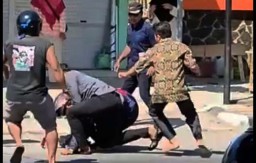 Perampok Berpistol Magetan Juga Letakkan Bom Rakitan di Toko Emas