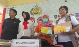 Duh, Diberi Tumpangan Tidur, Cewek Cantik ini Malah Curi Barang Teman