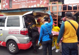 Seorang Pria Ditemukan Terluka di Perut, Diduga Hendak Bunuh Diri