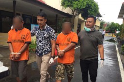 Perdagangan Ayam Tiren di Kota Blitar Dibongkar, Dua Orang Ditangkap