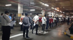 Antrean Vaksinasi BUMN di Surabaya Membludak, Panitia Mengaku Salah