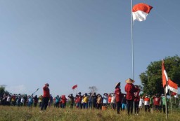 Cara Ratusan Petani di Probolinggo Peringati Hari Kemerdekaan ke-75 RI
