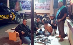 Simpan 15 Ribu Butir Obat Keras Berbahaya, Yus Yunus Diborgol Polisi
