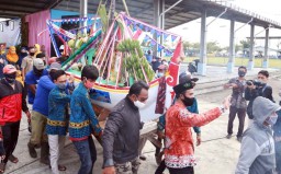 Nelayan Muncar Banyuwangi Kembali Gelar Tradisi Petik Laut