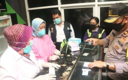 Nekat Nongkrong di Kafe, Wanita Hamil di Mojokerto Dites Covid-19