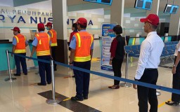 Pelindo III Terapkan Physical Distancing di Terminal Penumpang