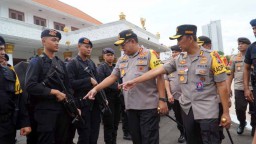 Antisipasi Pergerakan Massa, Ribuan Personel TNI-Polri Jatim Disebar