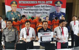 Operasikan Judi Online Antar Negara, Tujuh WNA China Diringkus