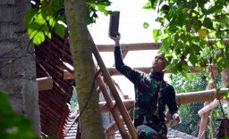 Kedekatan TNI dan Warga dalam TMMD 2019 di Blitar