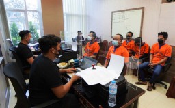 Palak Pengunjung Pasar dan Pungli Sopir Truk, 5 Preman di Gresik Diciduk