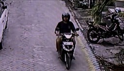 Aksi Pria Pamerkan Alat Kelamin di Mojokerto Terekam CCTV