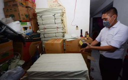 Gerebek Produsen Obat Kuat Ilegal di Surabaya, Polisi Juga Sita Dildo