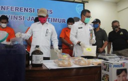Gerebek Produsen Sabu Jaringan Malaysia, BNNP Jatim Sita 5,3 Kg Sabu